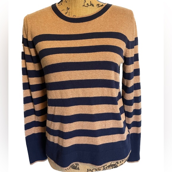 a new day Sweaters - A New Day Sweater Long Sleeves Tan and Navy Size M